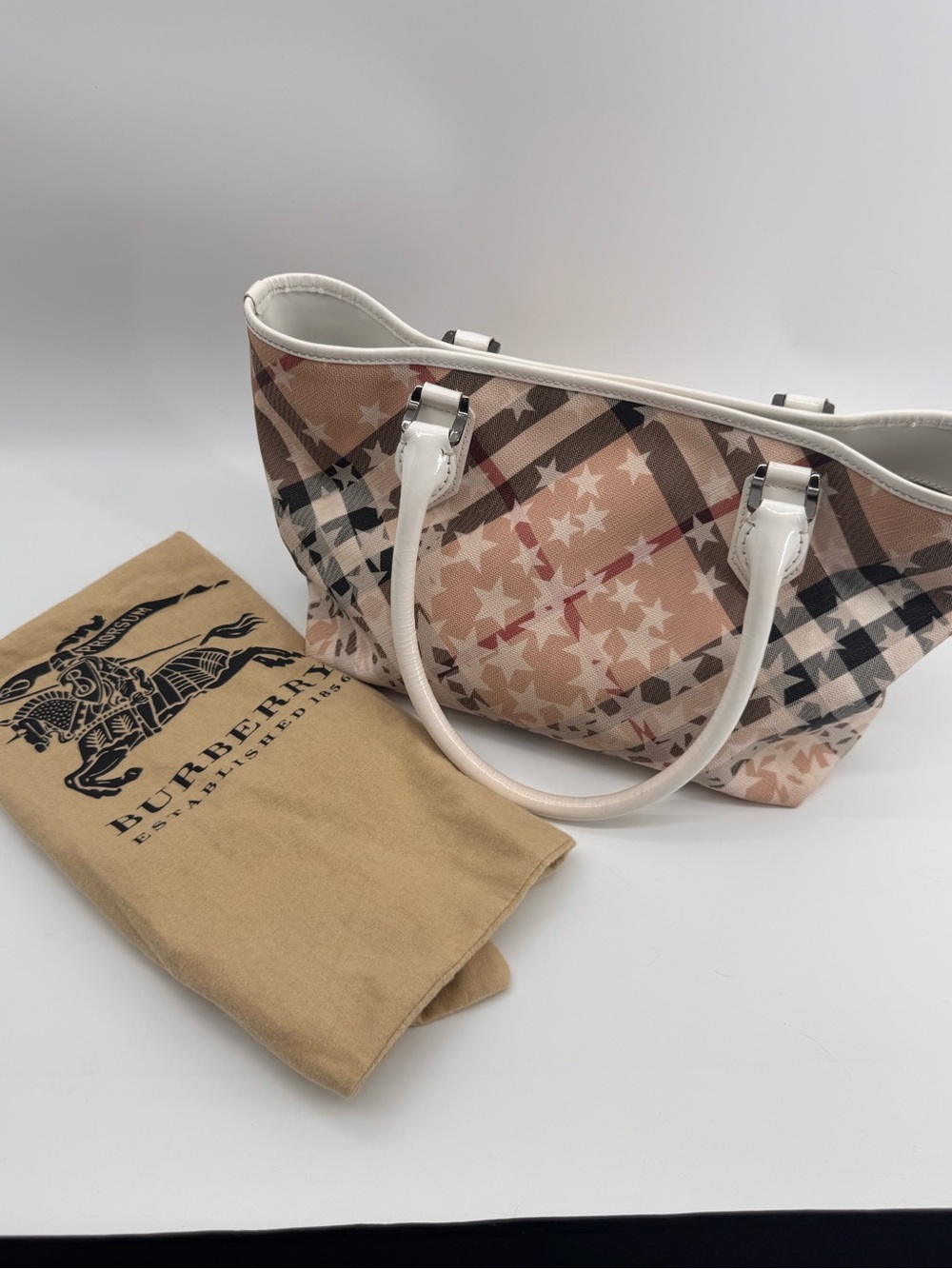 Burberry White/Beige Nova Check PVC and Patent Leather Nickie Stars